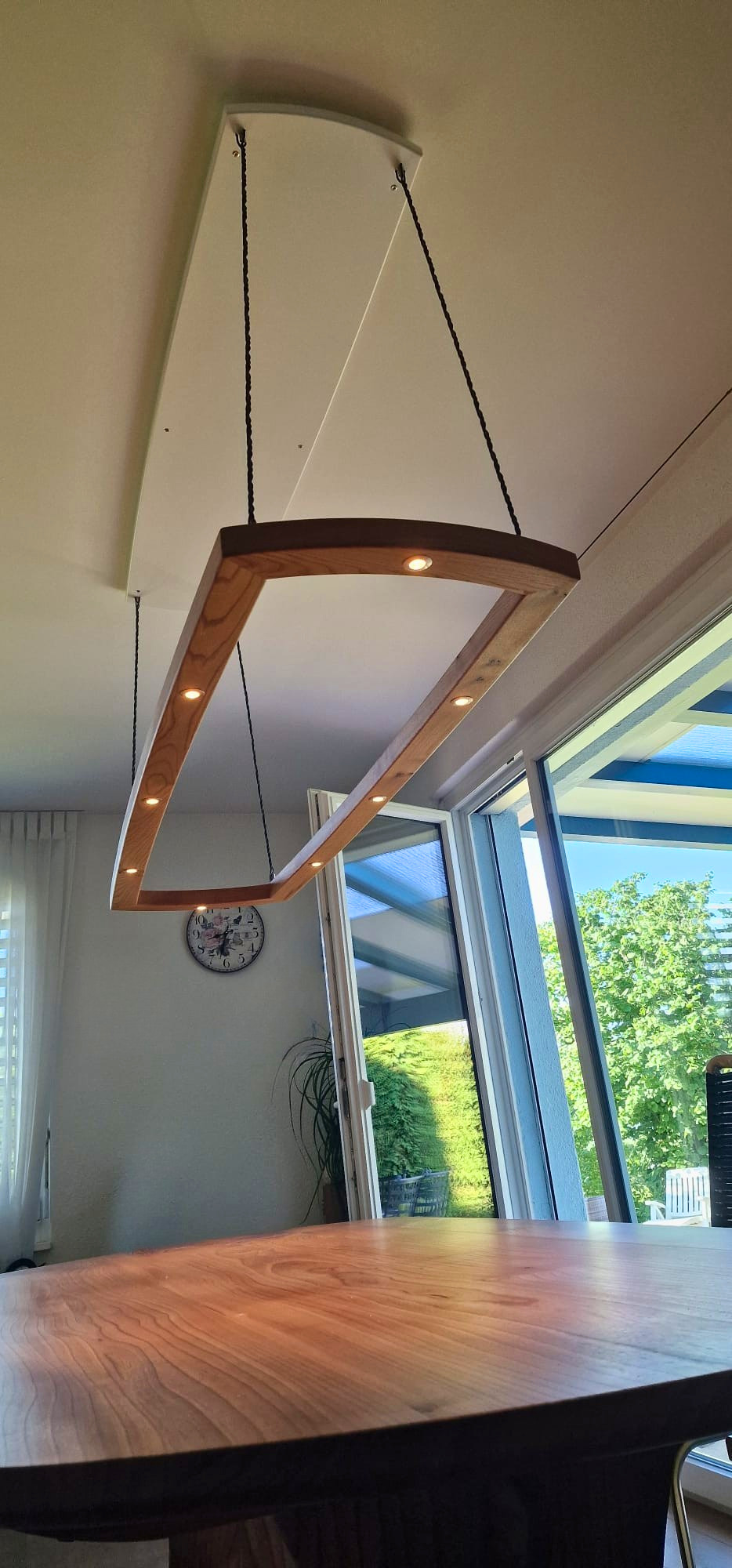 Lampe und Tisch Oberbipp